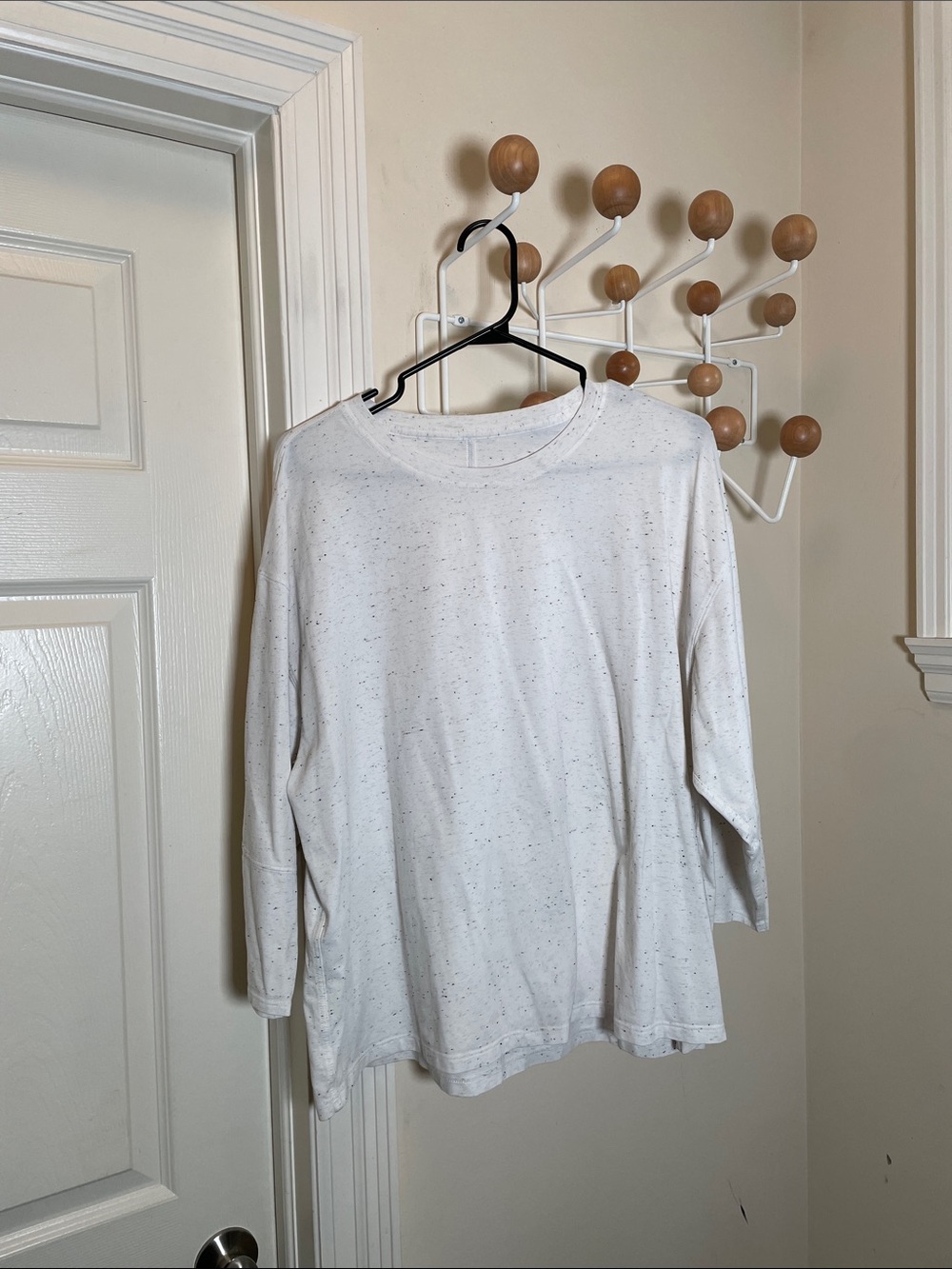 Lululemon - LA Back in Action Crew 3/4 Sleeve Top - White - M
